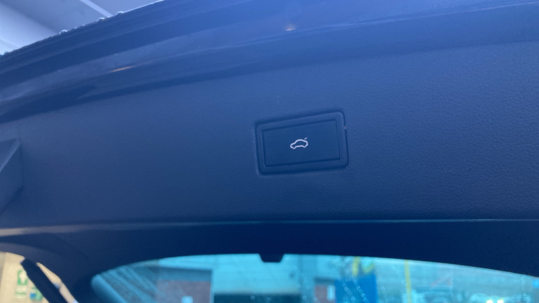 Volkswagen Tiguan 2.0 TDi 150 R-Line Tech 5dr DSG Diesel Estate